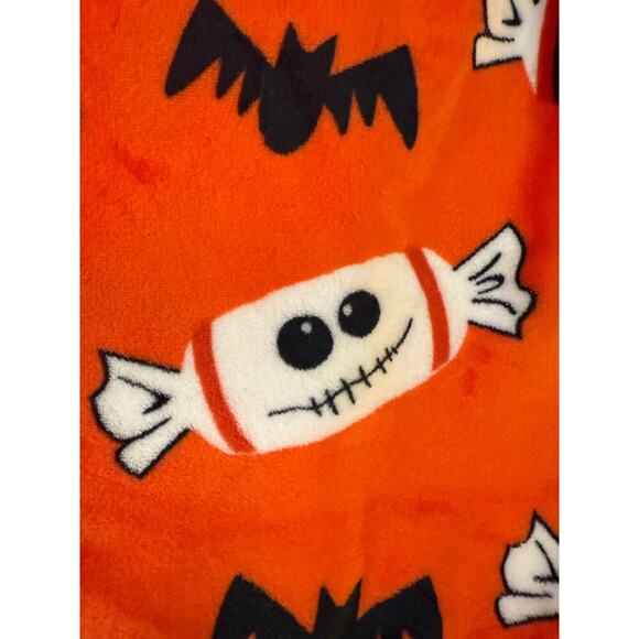 Tootsie Roll Halloween Throw Blanket 60"x70 Orange Candy Bats PlushSpiders Soft - Picture 3 of 4